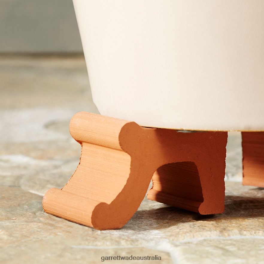 Garrett Wade Traditional Terracotta Pot Feet Garden 46JHVR188
