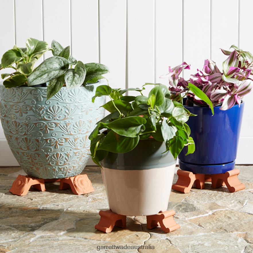 Garrett Wade Traditional Terracotta Pot Feet Garden 46JHVR188