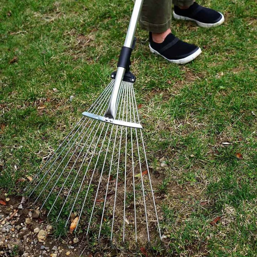 Garrett Wade Collapsing Garden and Leaf Rake with Extendable Handle Garden 46JHVR196
