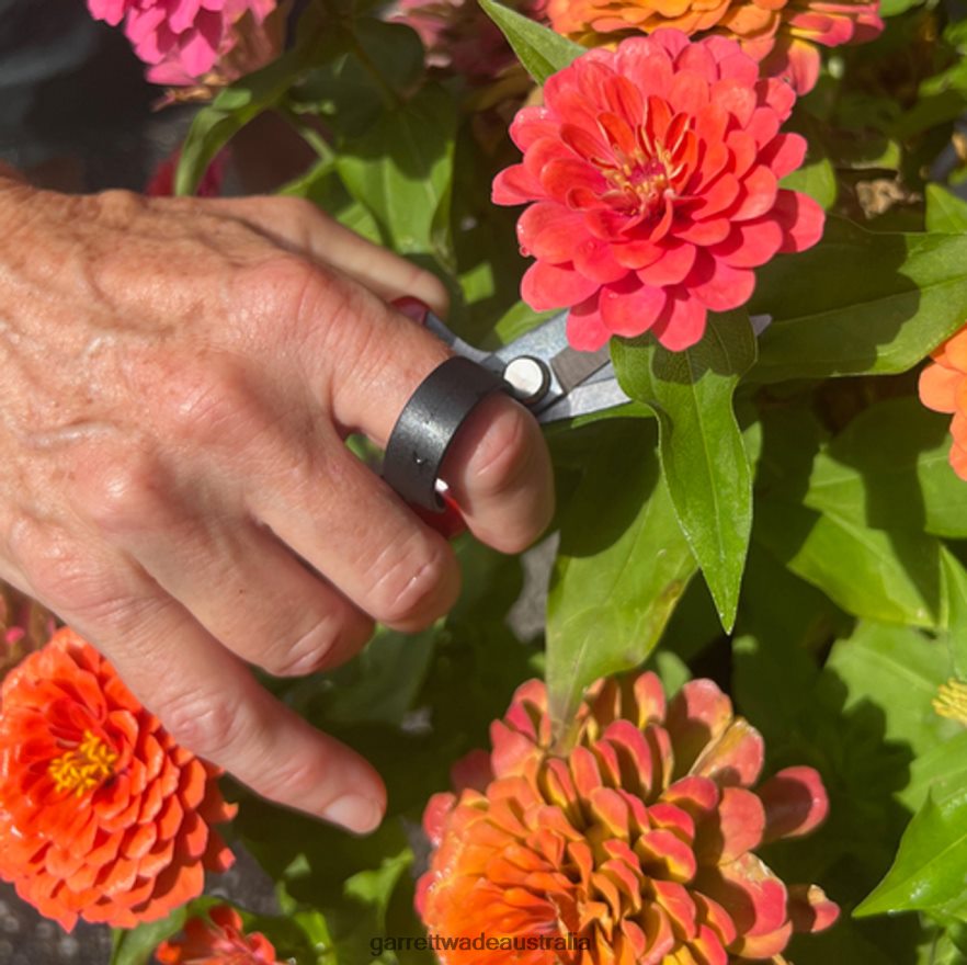 Garrett Wade Ergonomic & Hands-Free Flower Pruner Garden 46JHVR40