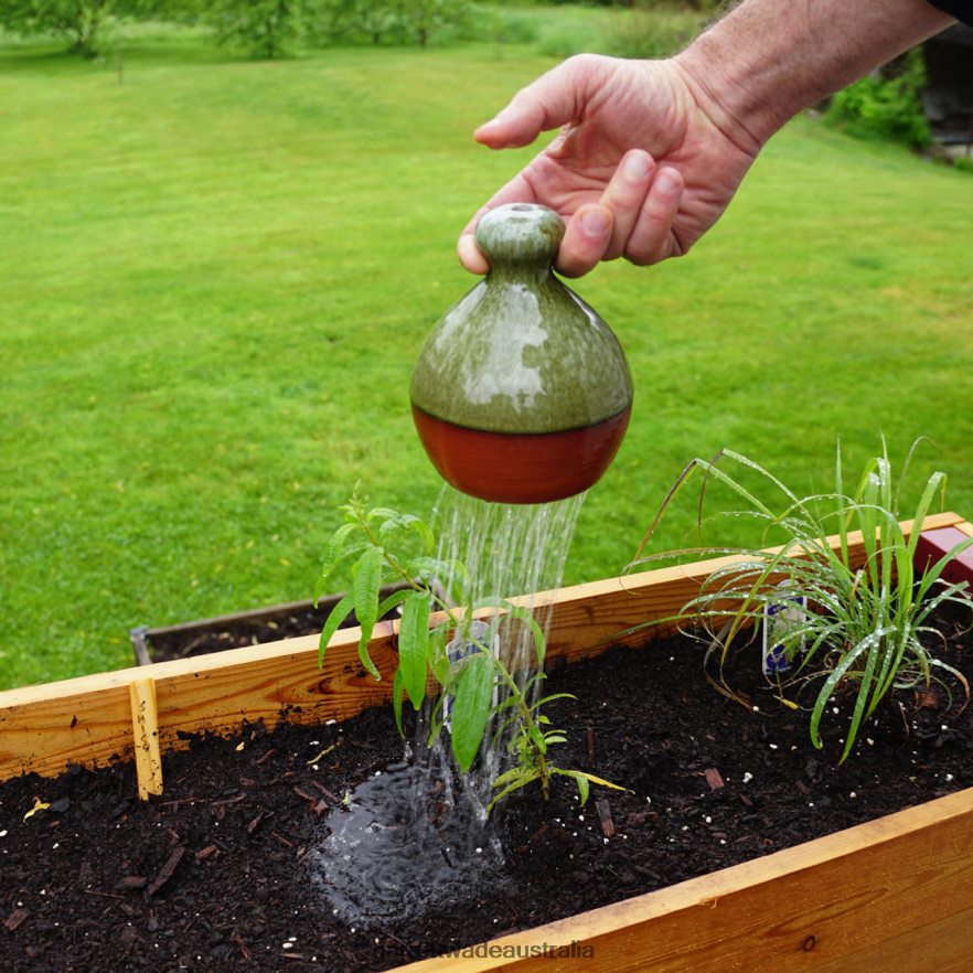 Garrett Wade Terracotta Watering Vessel Made in the UK Garden 46JHVR240