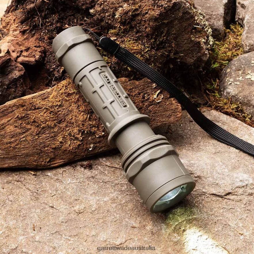 Garrett Wade Explorer's Rugged Field Flashlight Outdoor 46JHVR326