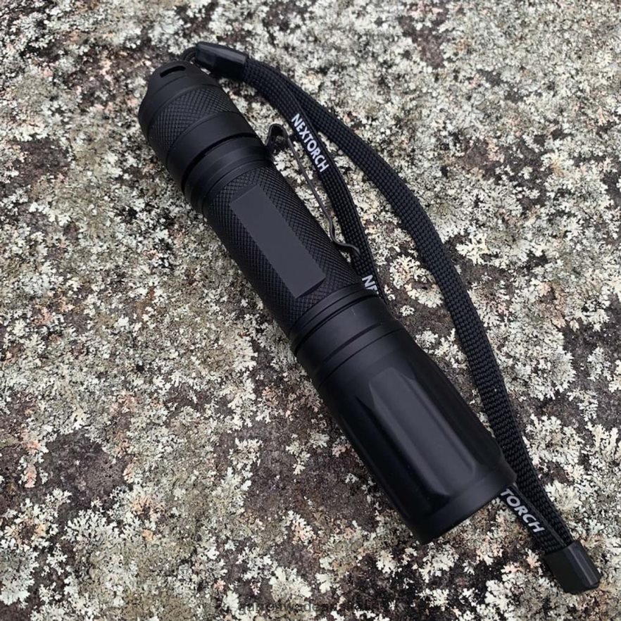 Garrett Wade Rechargeable High-Tech 1400 Lumen Flashlight Outdoor 46JHVR341