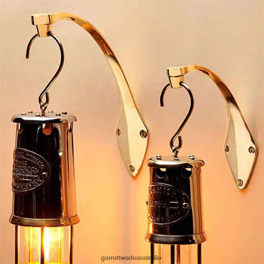 Garrett Wade Beautiful Table-Top and Hanging Oil Lamps Outdoor 46JHVR410